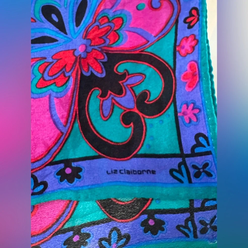 Liz Claiborne Floral Print Scarf 31”x30” Square